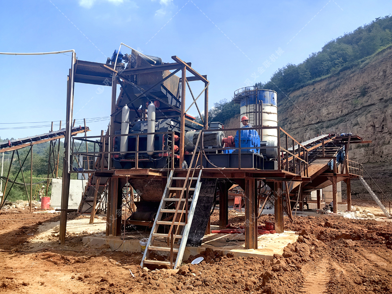 金聯(lián)機械生產(chǎn)的1510液壓對輥制砂機怎么樣？附現(xiàn)場案例