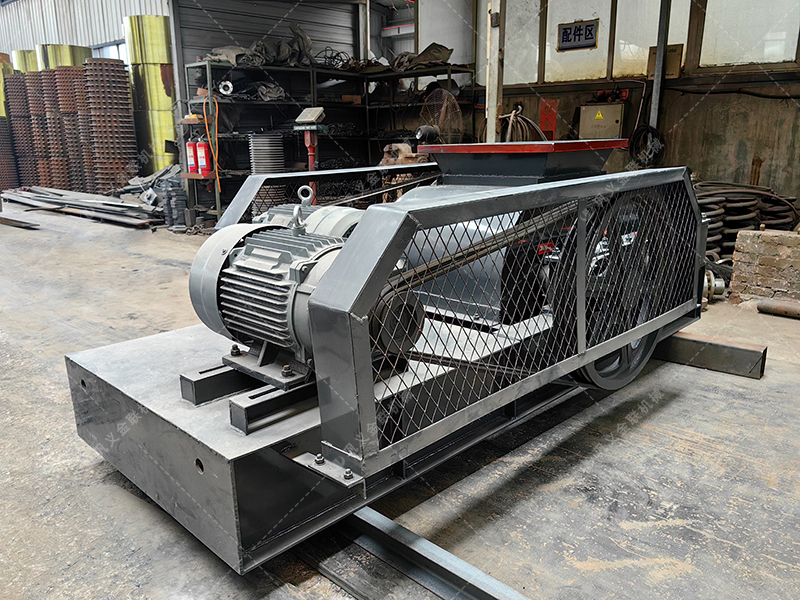 雙齒輥破碎機為什么被稱為“狼牙破碎機”？它真有那么厲害嗎？